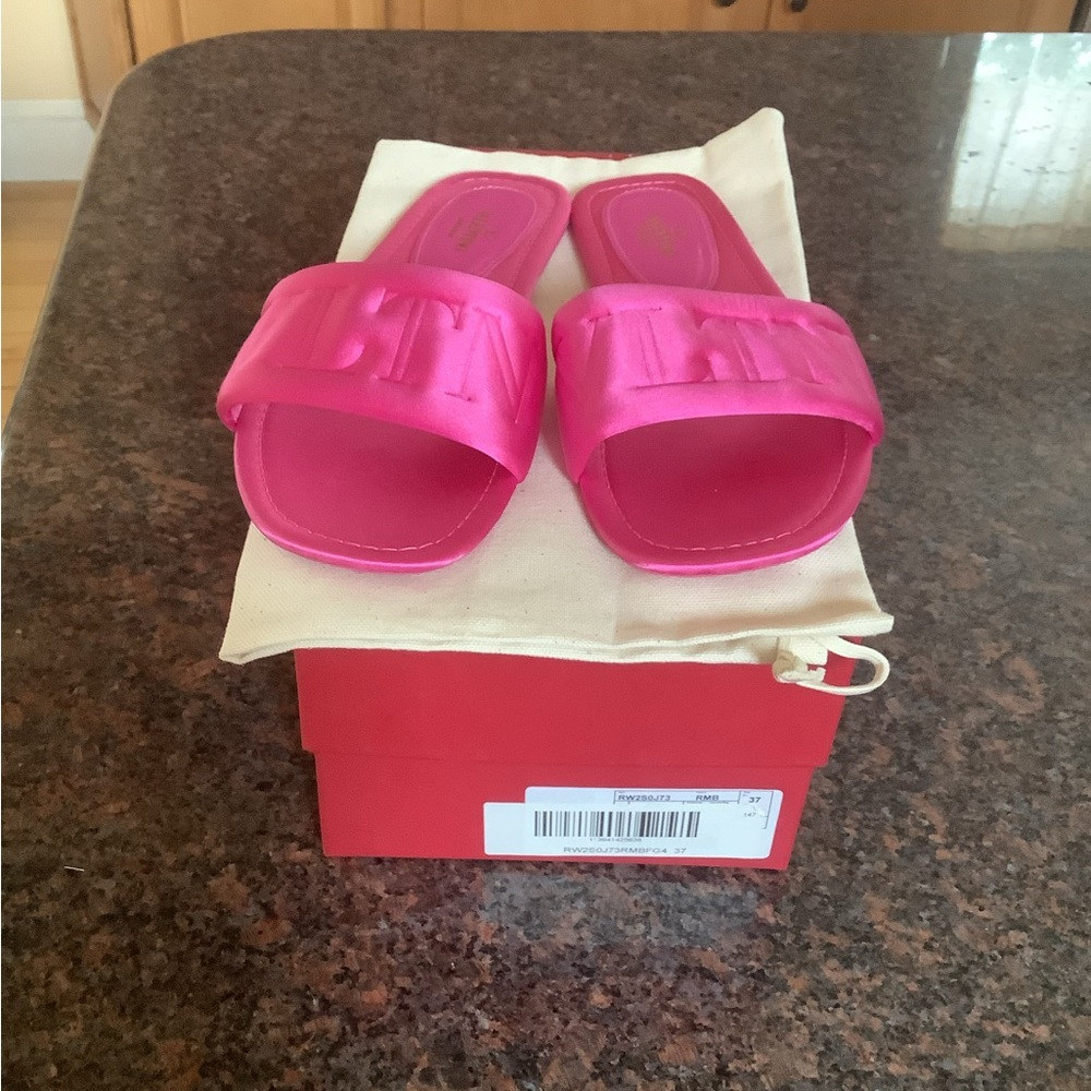 Valentino slides